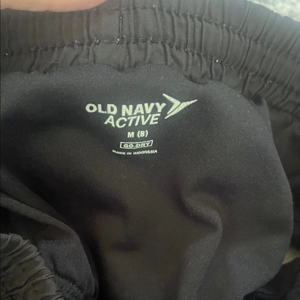 (064)Old Navy Kids Black Shorts
